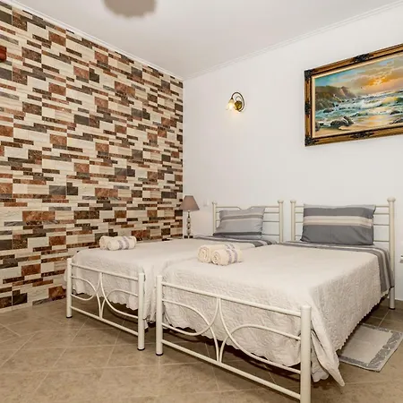 アパート Arazzo Vasilikí